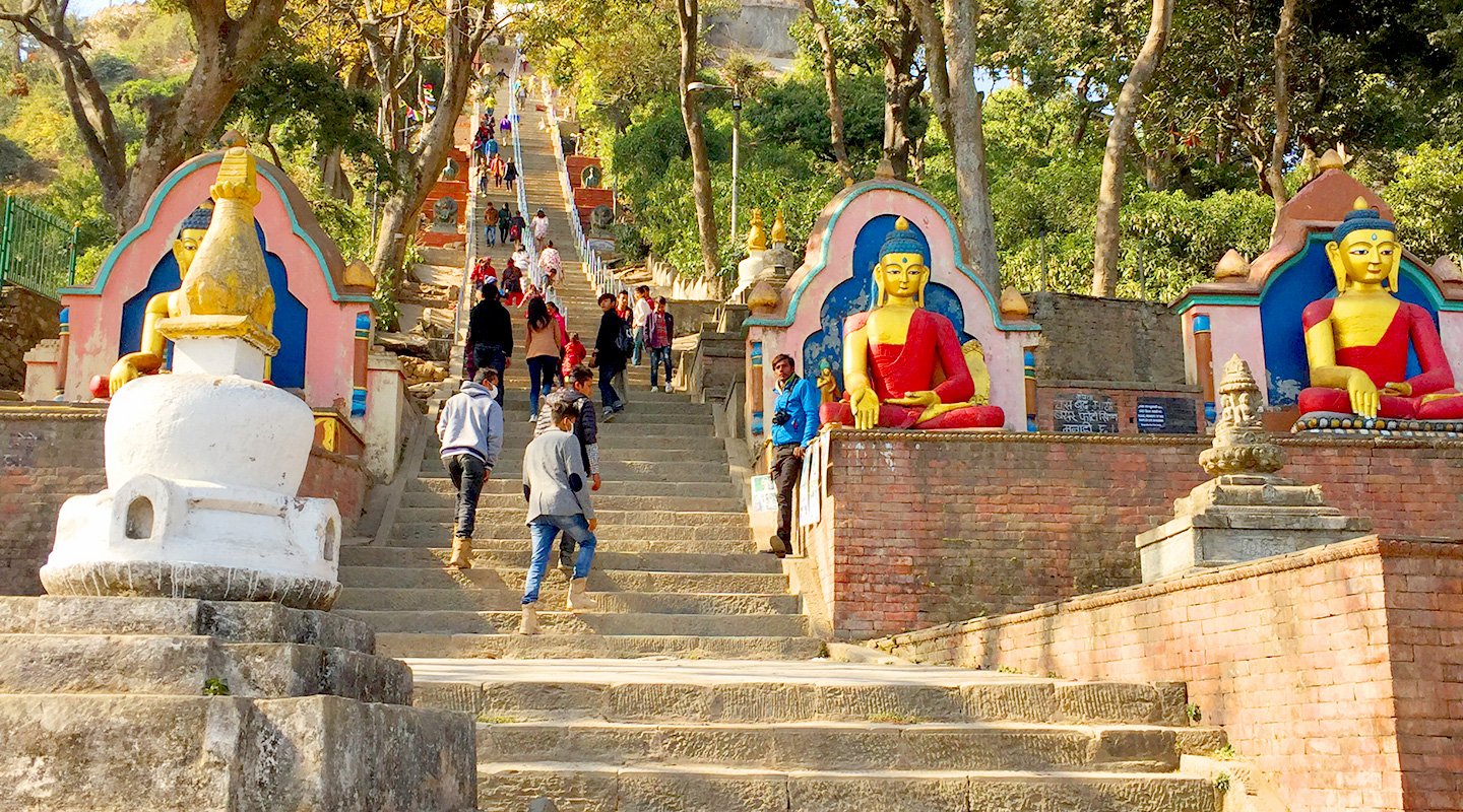 ネパール観光　スワヤンブナート