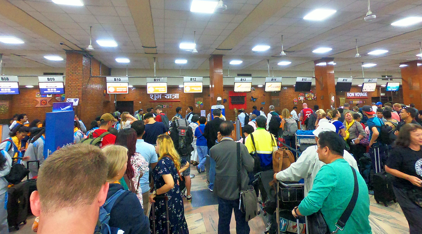 ネパール　カトマンズ　トリブバン空港